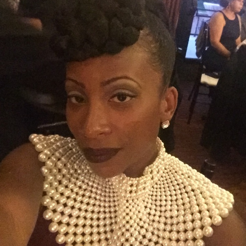 Meet your Posher, Nesa